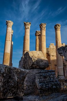 Explore the majestic Roman columns in the ancient city of Jerash, Jordan's archaeological gem.