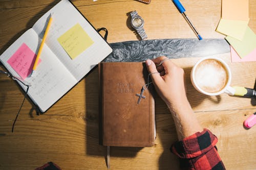 Základová fotografie zdarma na téma bible, bible čtení, deník