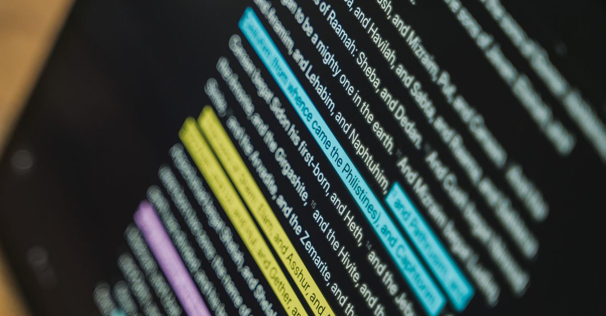 Textin Screen Text on Tablet Screen · Free Stock Photo