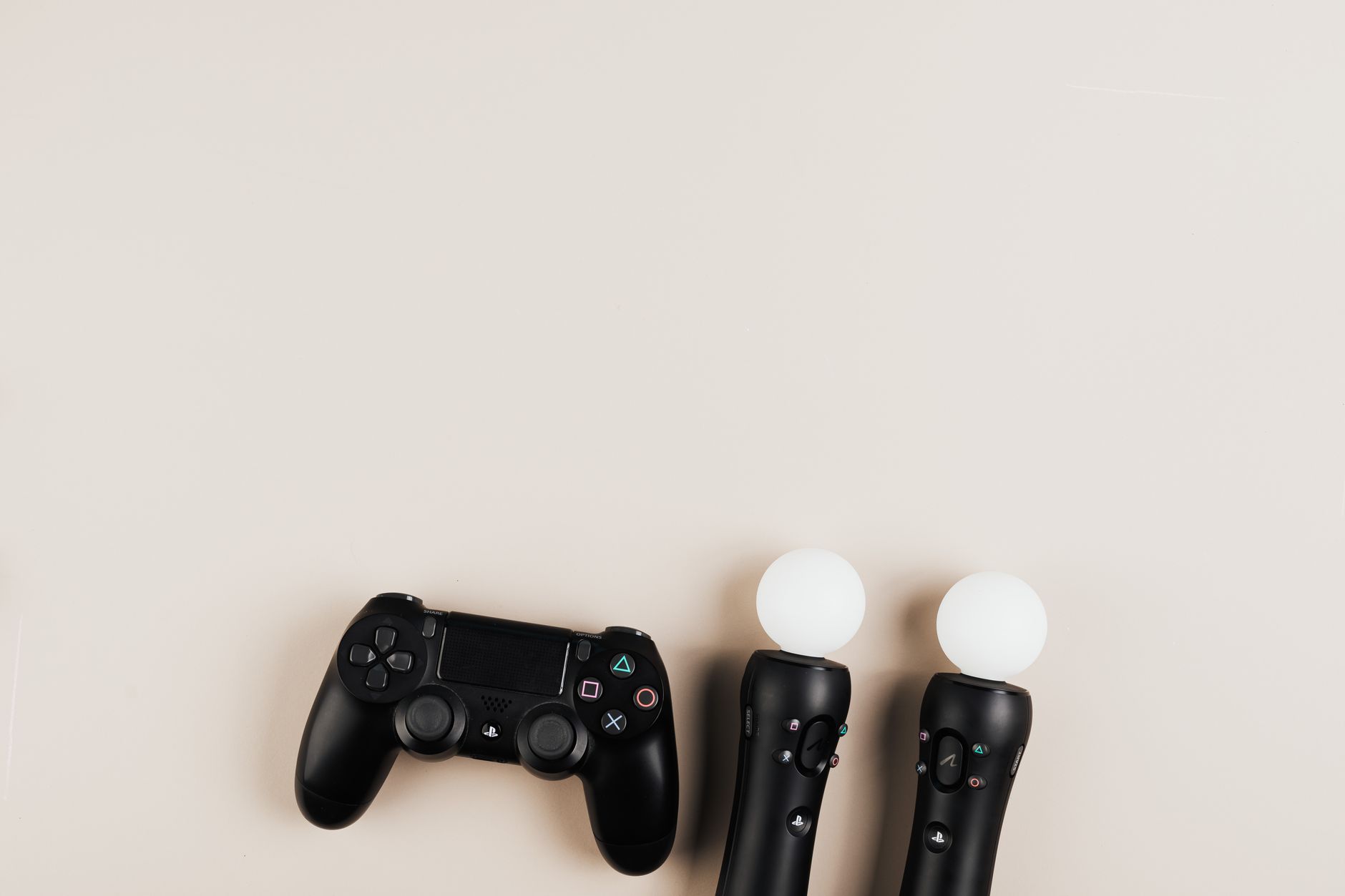 Esports gaming controller and competitive gaming equipment