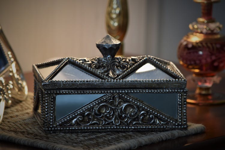 Black Jewelry Box