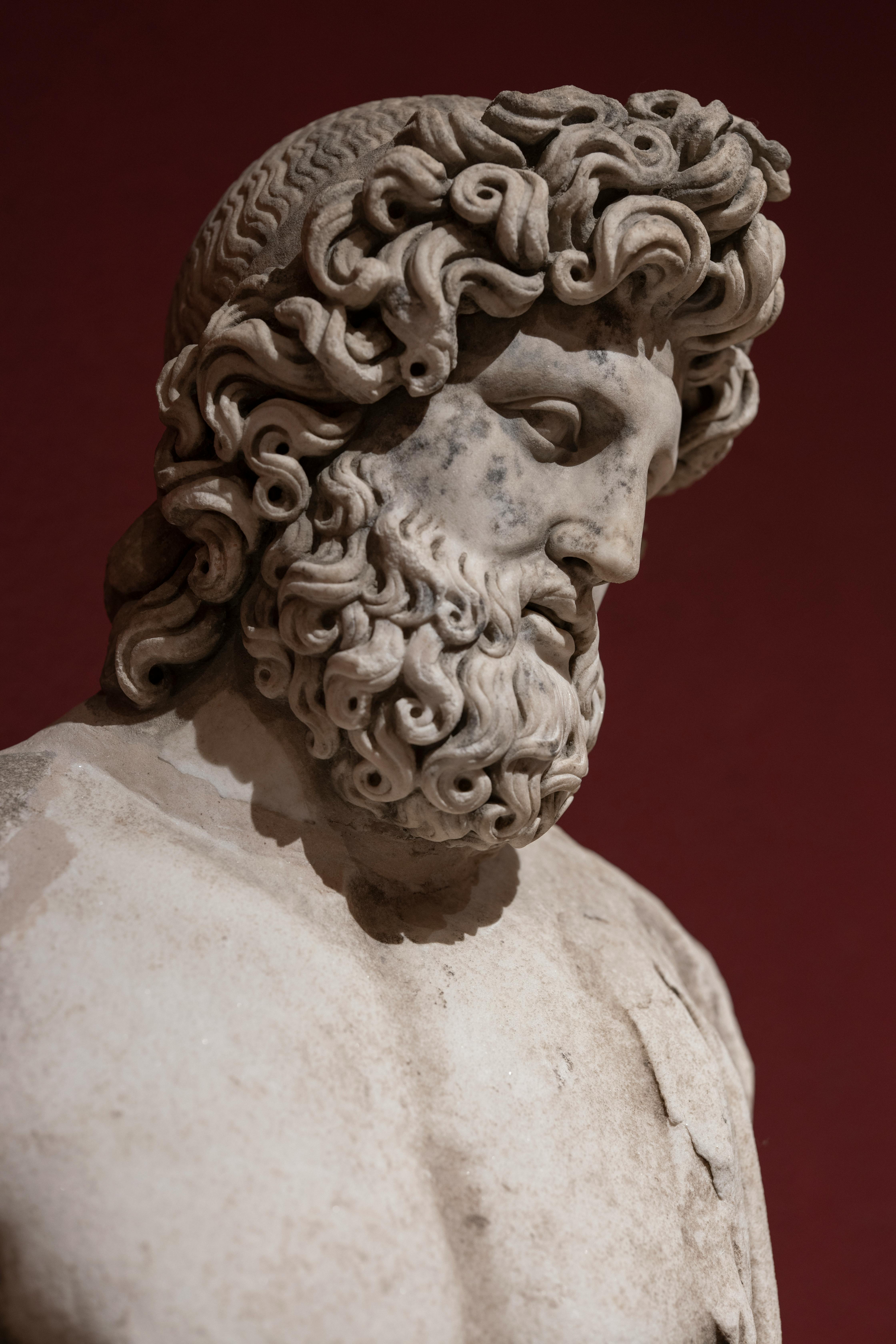 Statue of the Greek God Jupiter · Free Stock Photo
