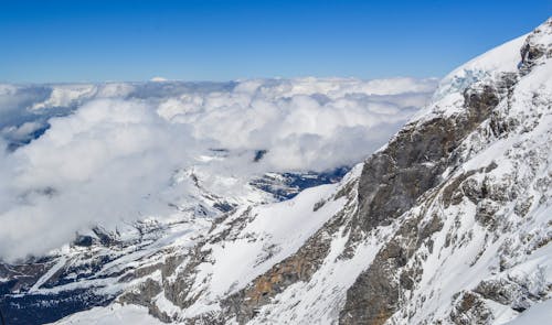 Foto d'estoc gratuïta de a l'aire lliure, aire, alt