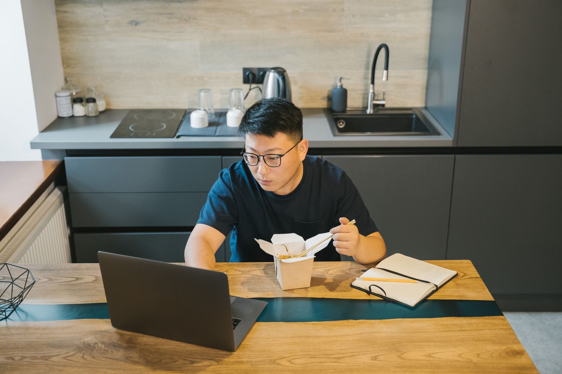 Cấu trúc email cảm ơn rõ ràng giúp truyền tải thông điệp hiệu quả.