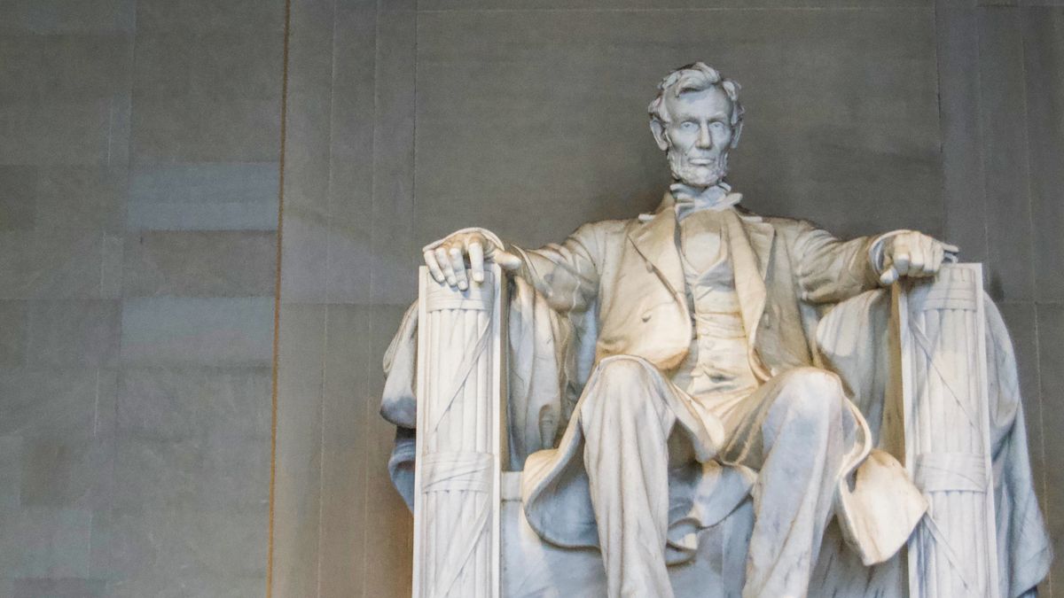 Top Lincoln, NE Holiday Giveaways With No Purchase Necessary: Safe Entry Guide