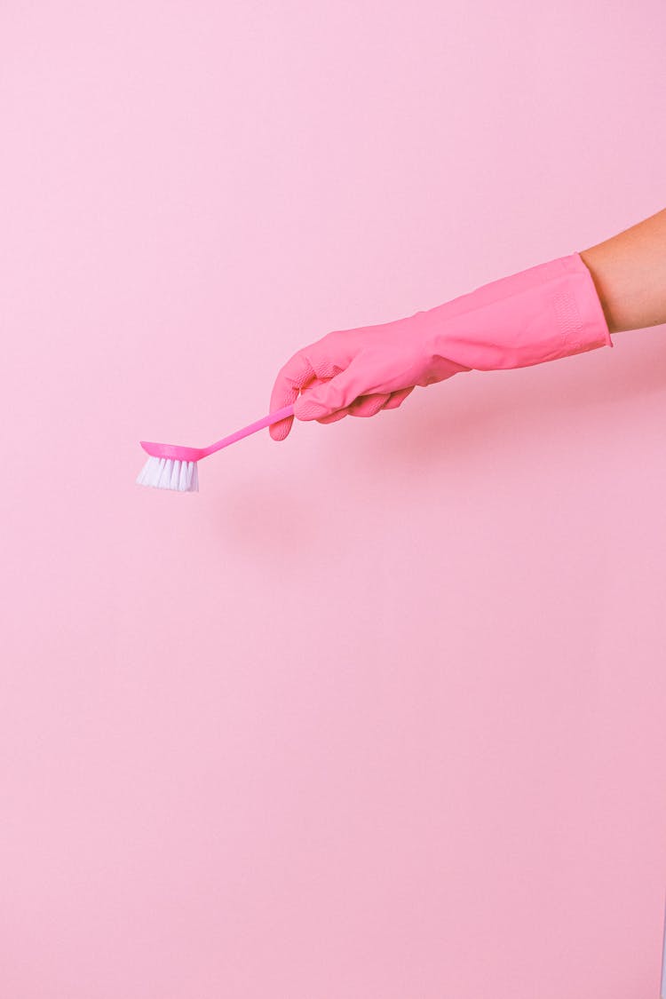 Crop Housekeeper With Cleaning Brush