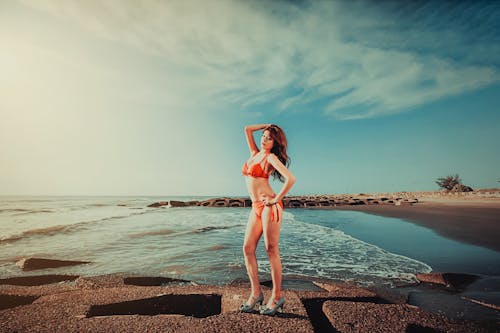 Fotos de stock gratuitas de actitud, agua, bikini