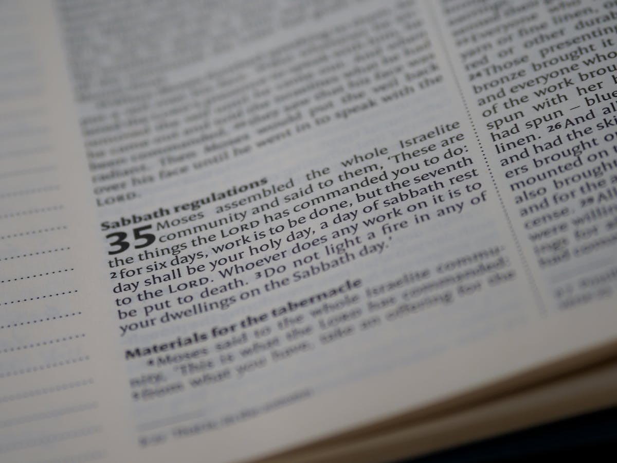 Why Celebrities Are Leaving California: 817,000 Moved Out Last Year