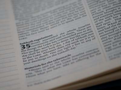 Why Celebrities Are Leaving California: 817,000 Moved Out Last Year