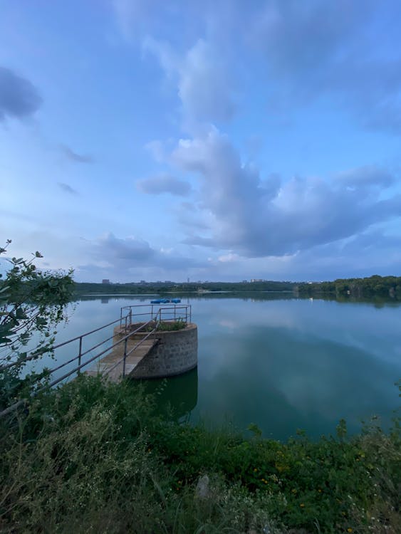 คลังภาพถ่ายฟรี ของ ทะเลสาป, น้ำสีฟ้า, บรรยากาศตอนเย็น