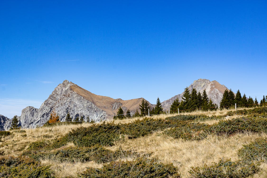 Gratis stockfoto met berg, bergketens, blauwe lucht