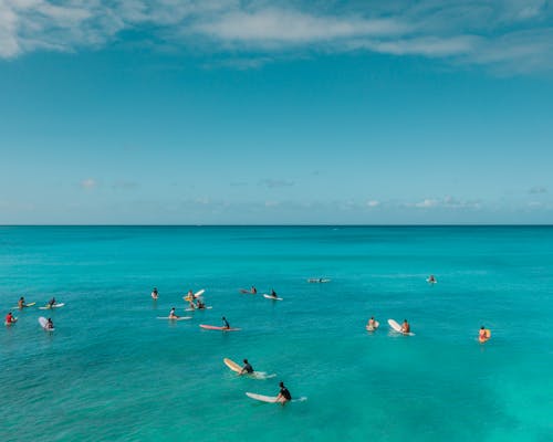 Бесплатное стоковое фото с вертикальный выстрел, водные виды спорта, голубое море