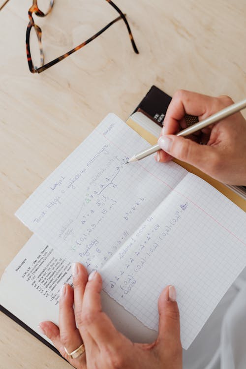 Kostenloses Stock Foto zu ausbildung, handschrift, mathe