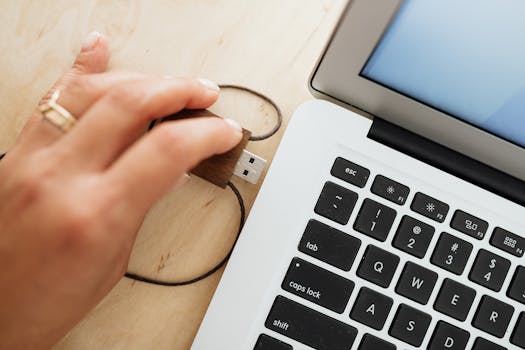 Immagine gratuita di ambiente di lavoro, anello d'oro, archiviazione digitale