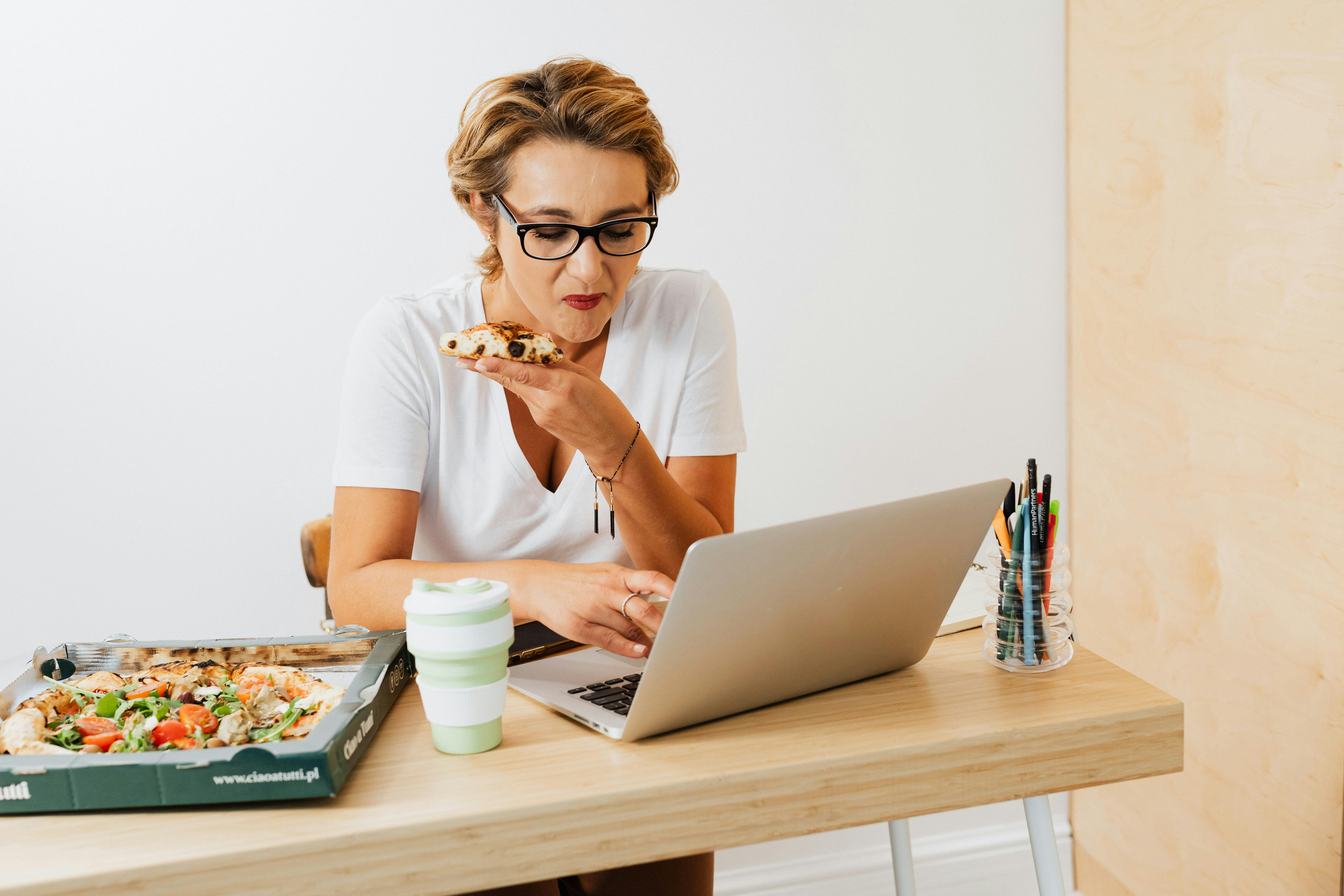 AI isn’t just for work — it’s also for workouts and meal planning — Photo by www.kaboompics.com on Pexels
