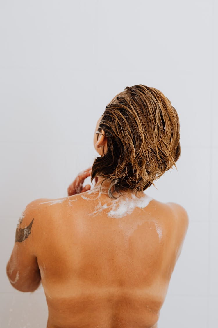 Woman Back In Shower