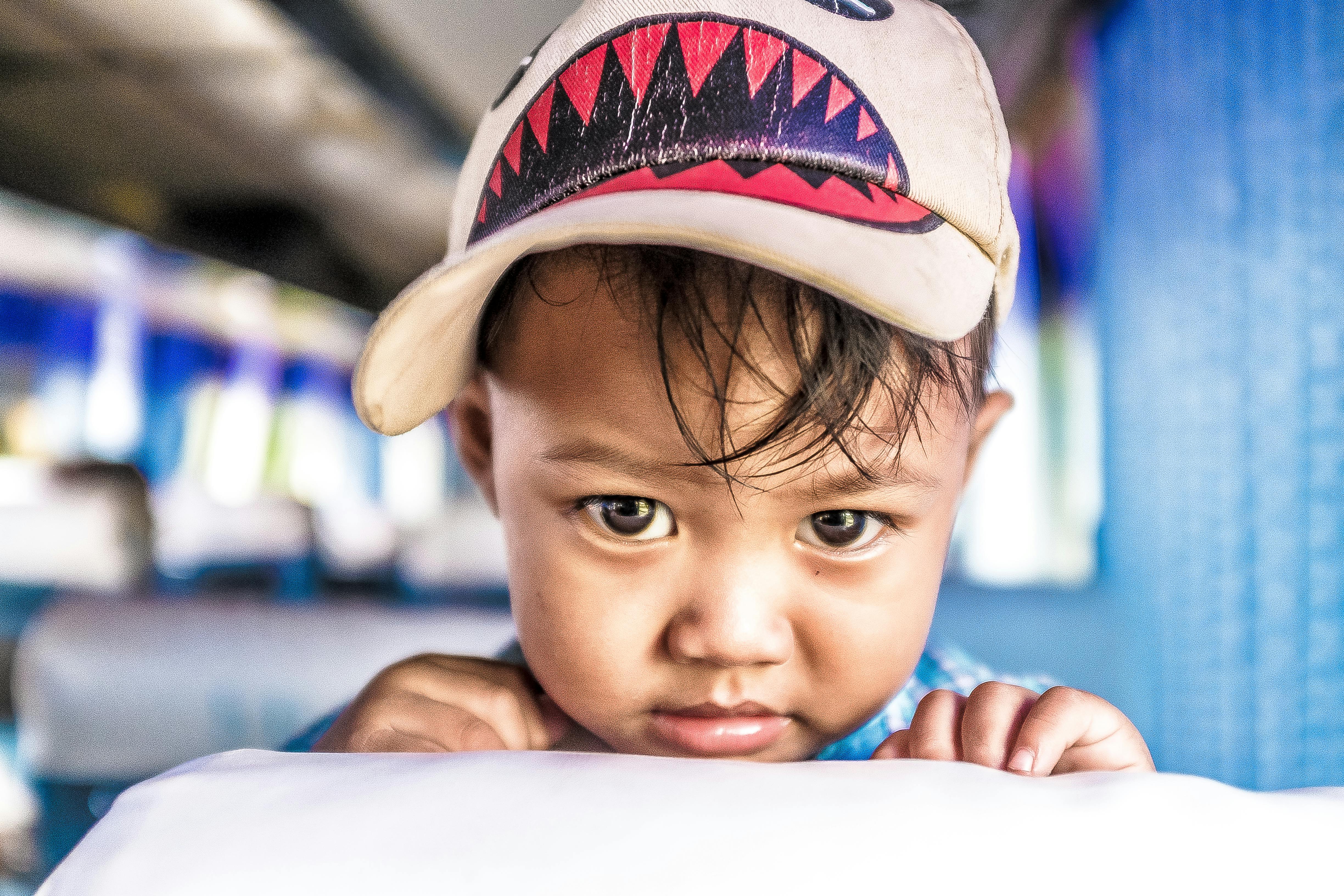 不想當房奴！英國夫妻變賣家產全家移居泰國，生活更美好