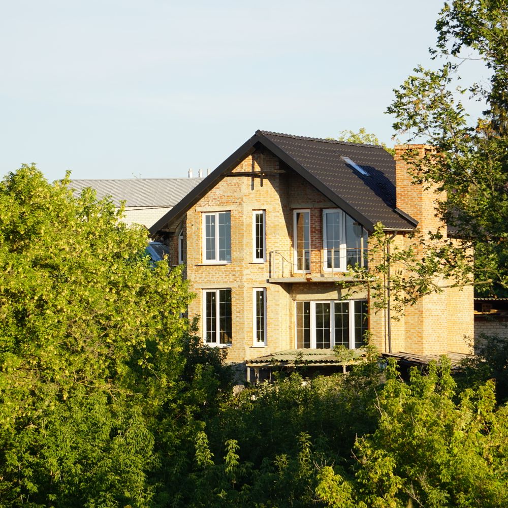 Shotts — professional movers carrying furniture on a house move