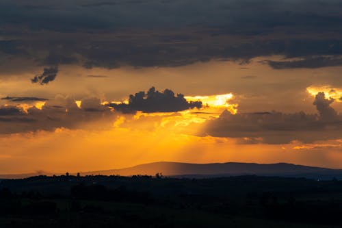 бесплатная Бесплатное стоковое фото с восход, гора, живописное небо Стоковое фото