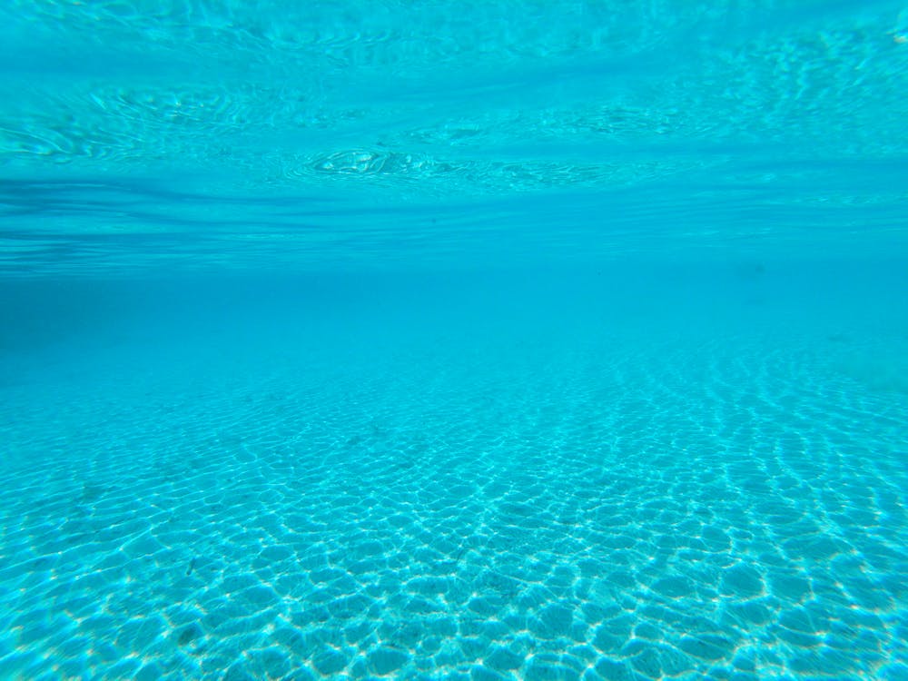 Beautiful Blue Body of Water · Free Stock Photo