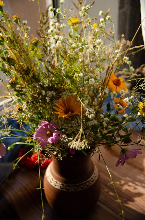 Imagine de stoc gratuită din aranjament floral, borcan de lut, buchet