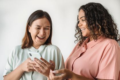 Two members talking, photo by Antonius Ferret on Pexels