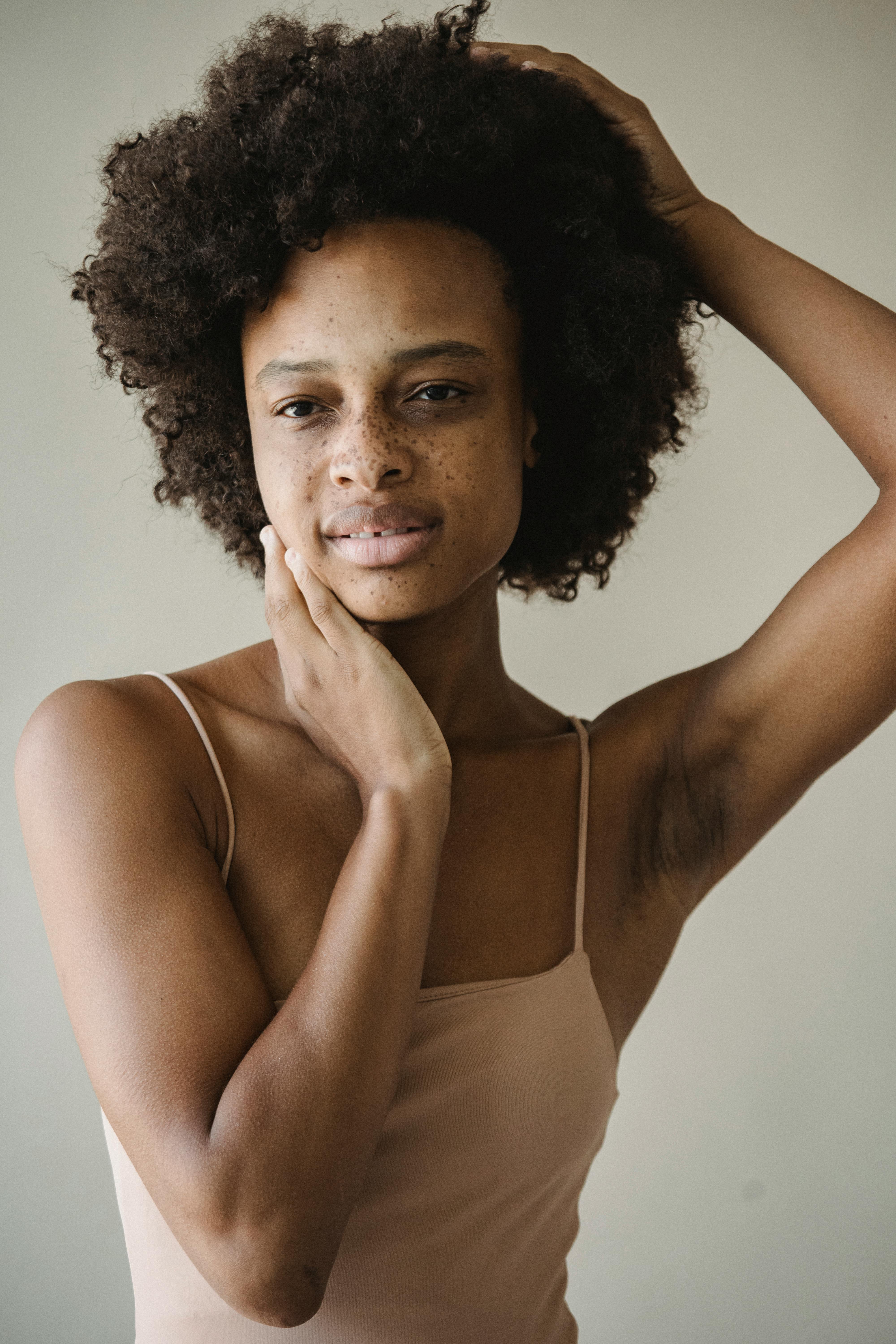 Gratis stockfoto met Afrikaans, afro, artistiek portret Stockfoto