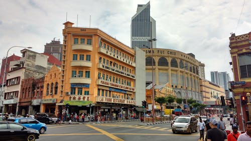 Foto profissional grátis de arquitetura, automóveis, centro da cidade