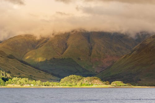 Photo of Green Mountain covered with Clouds