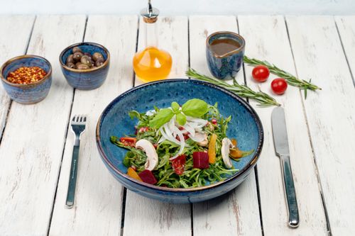 Free A delicious organic vegetable salad with fresh ingredients, perfect for a healthy meal. Stock Photo