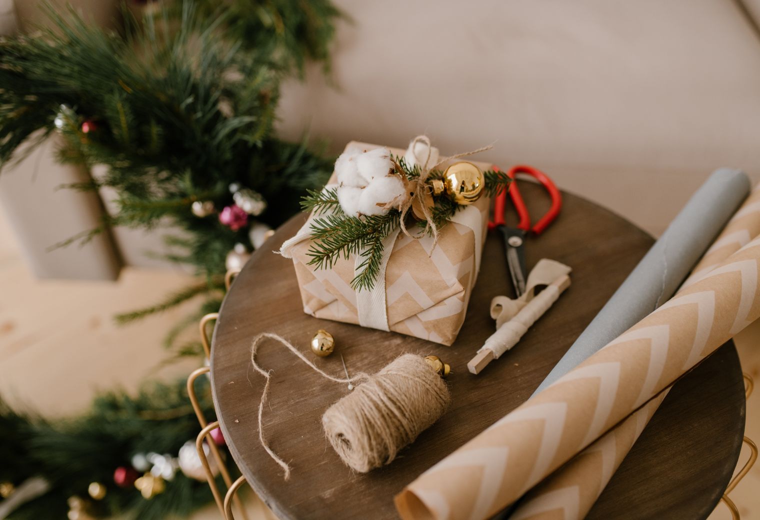 Rishton — professional packers wrapping and boxing belongings