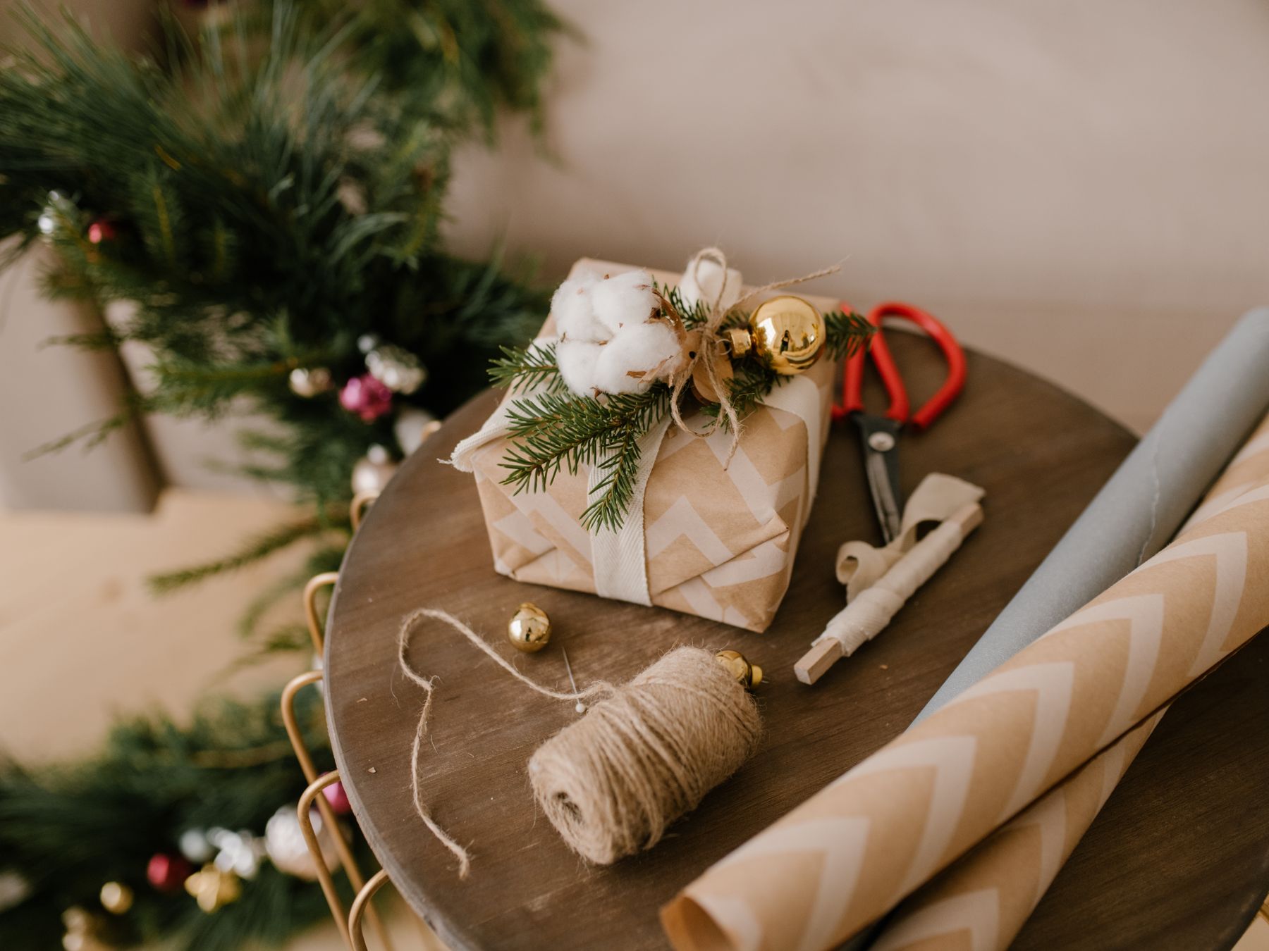 Kingswells — professional packers wrapping and boxing belongings