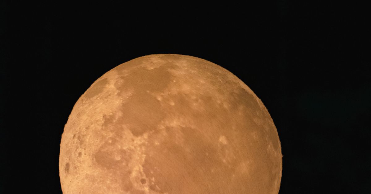 旅行照片怎么拍最出片?手机摄影9个实用技巧,告别千篇一律游客照 📸✨插图 旅行照片怎么拍最出片?手机摄影9个实用技巧,告别千篇一律游客照 📸✨-背包猫