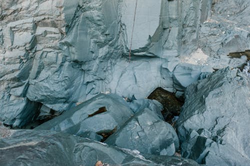 Rauer Grauer Berg Mit Kahler Oberfläche Bei Tageslicht