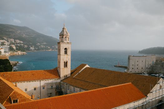 dubrovnik orange rooftops