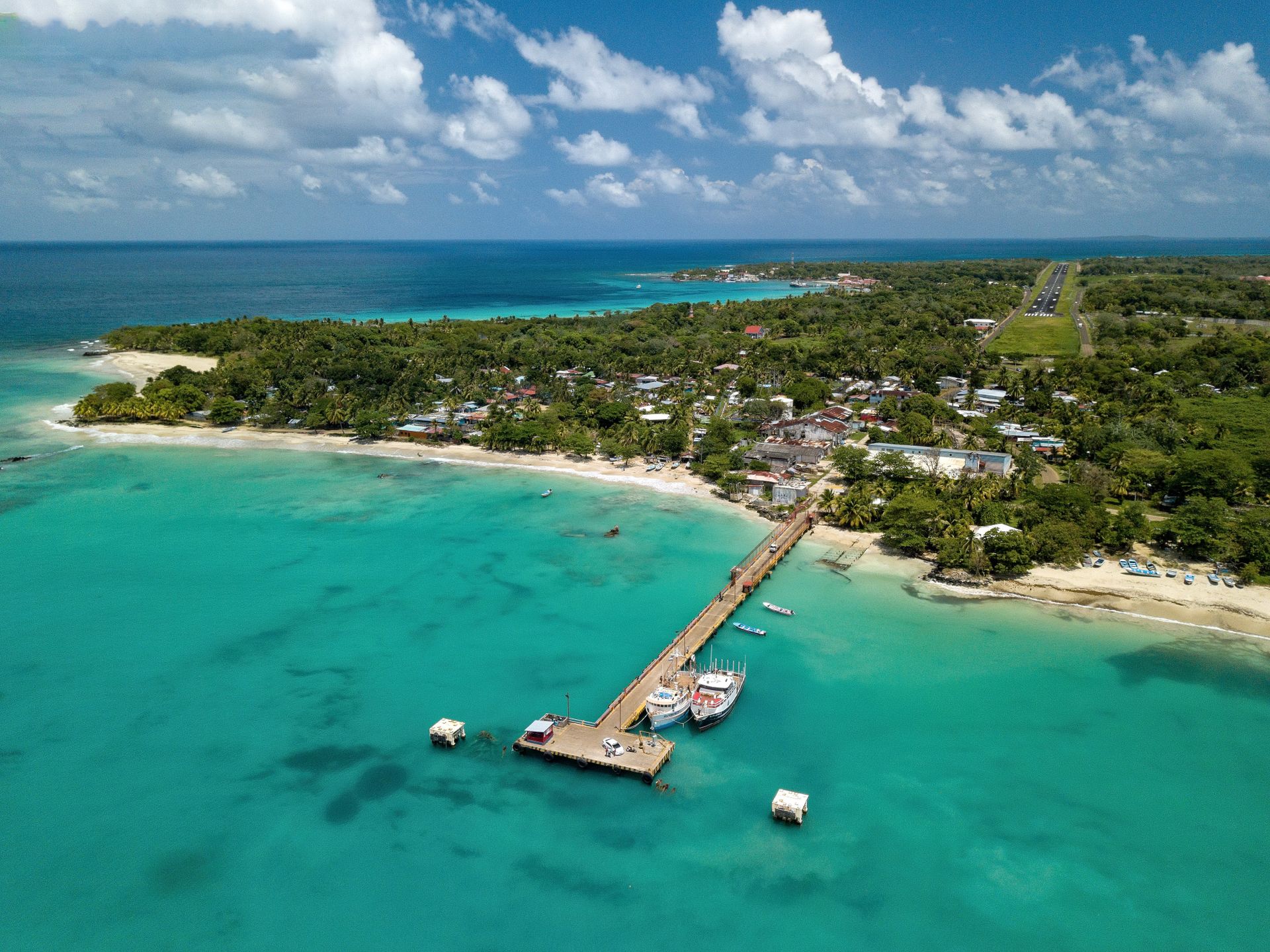 Corn Island Nicaragua port aerial Caraïbe