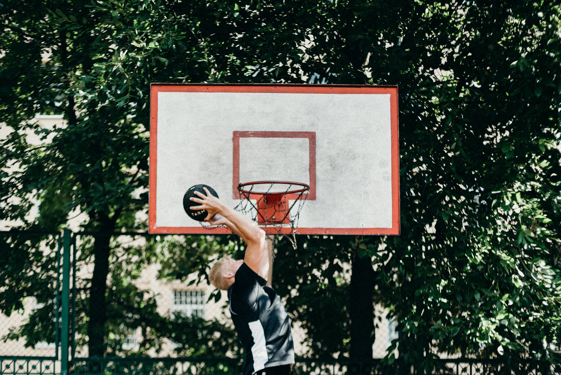 Rienk Mast (24) maakt droom waar: spelen in de NBA