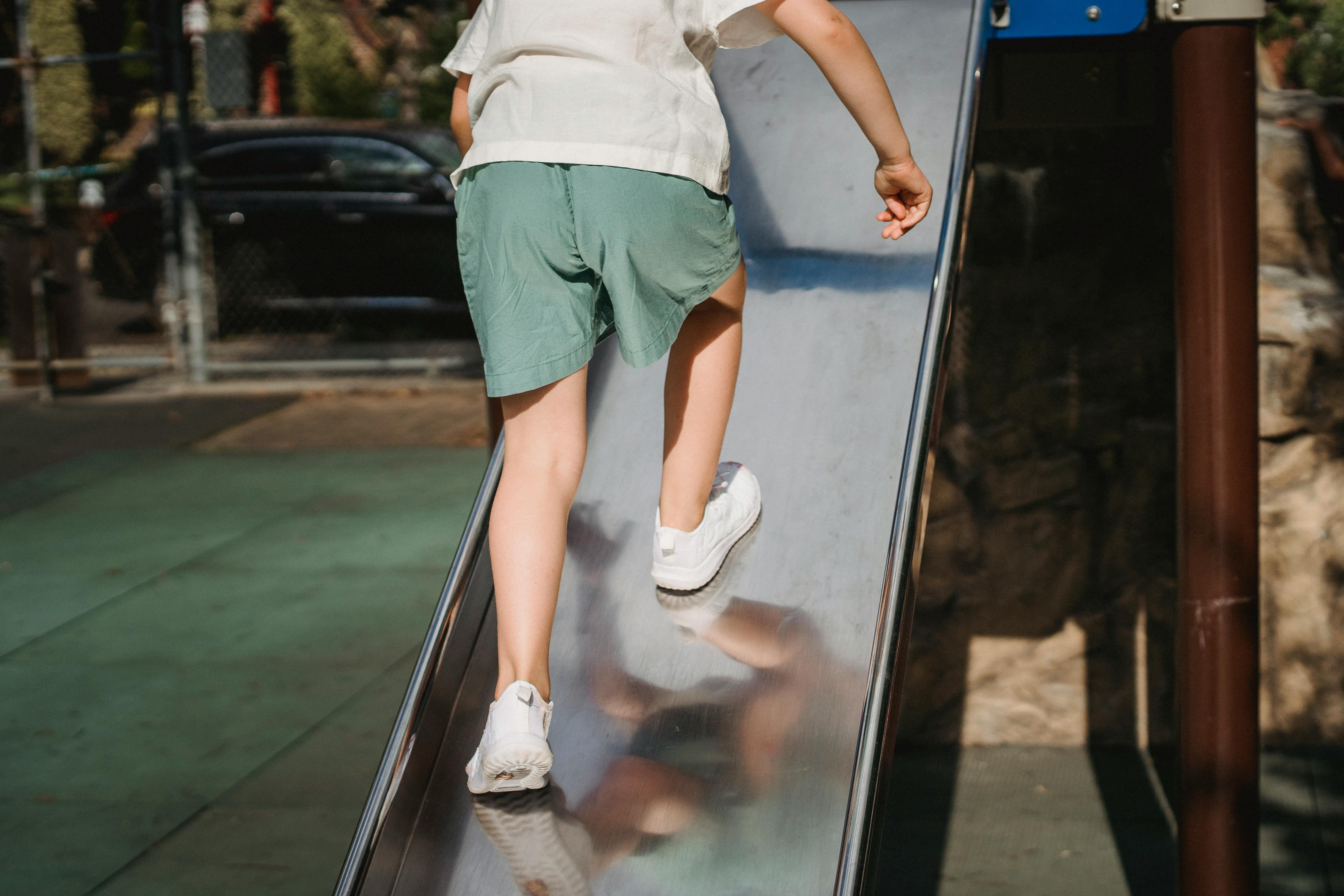 Influence of physical activity on perceived stress and mental health in university students: a systematic review — Photo by A