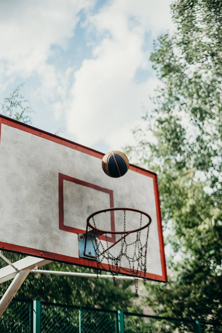 White And Red Basketball Hoop