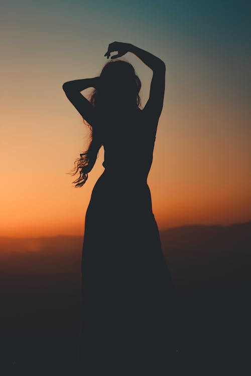 silhouette photography girl