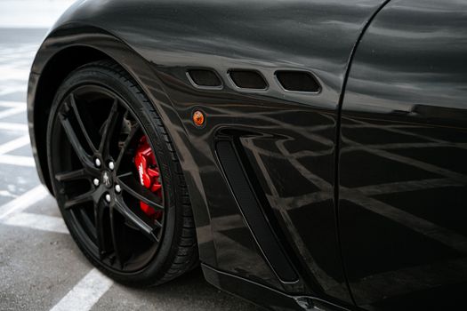 Friedliches Weltraum & Schwarz – Sportwagen Wallpaper