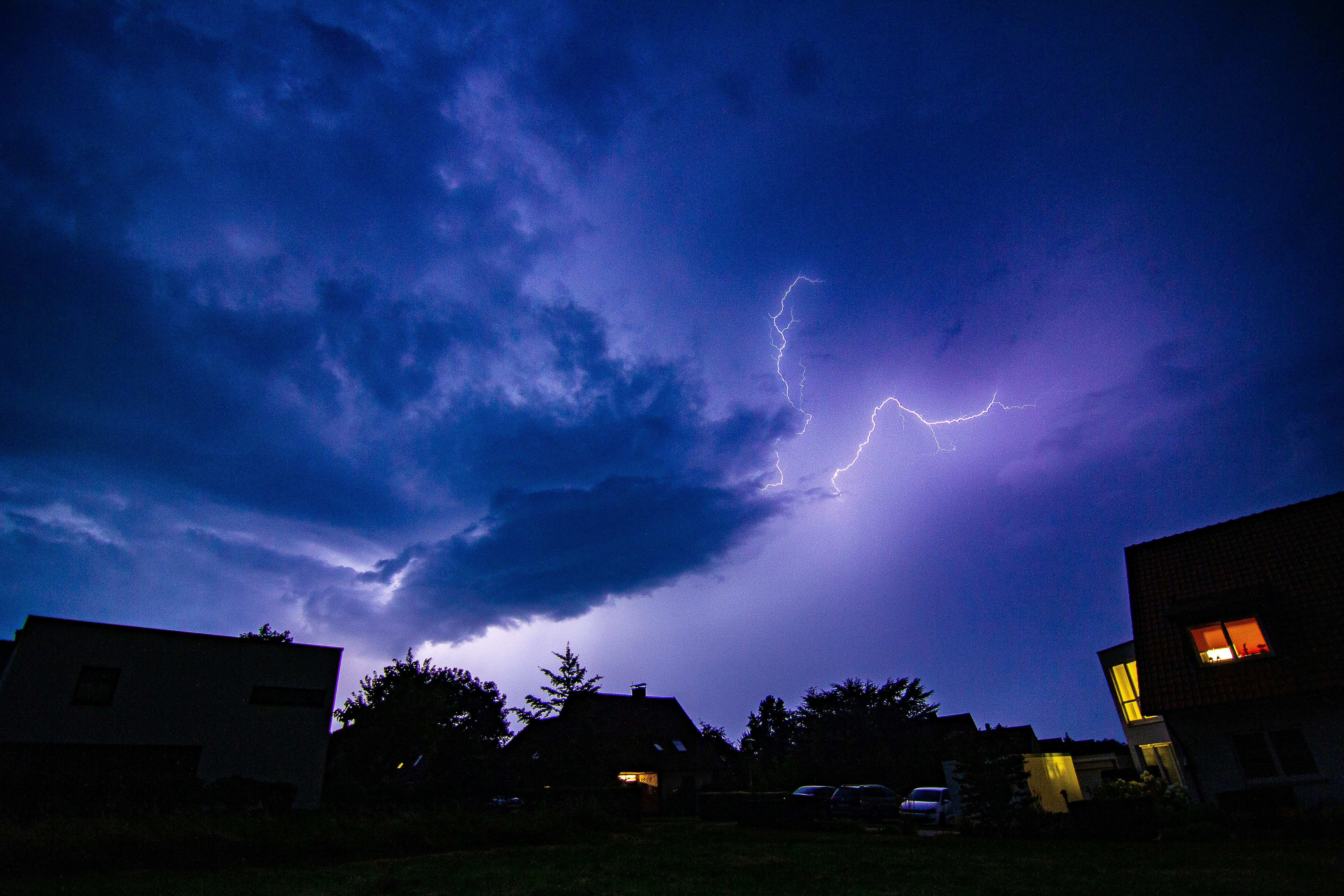 Dean Koontz - The House Of Thunder (V2.0)