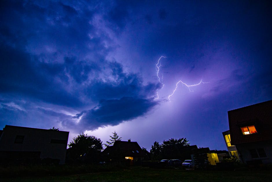storm clouds over a Hoover AL neighborhood - roofing contractors hoover al storm clouds over a Hoover AL neighborhood - roofing contractors hoover al
