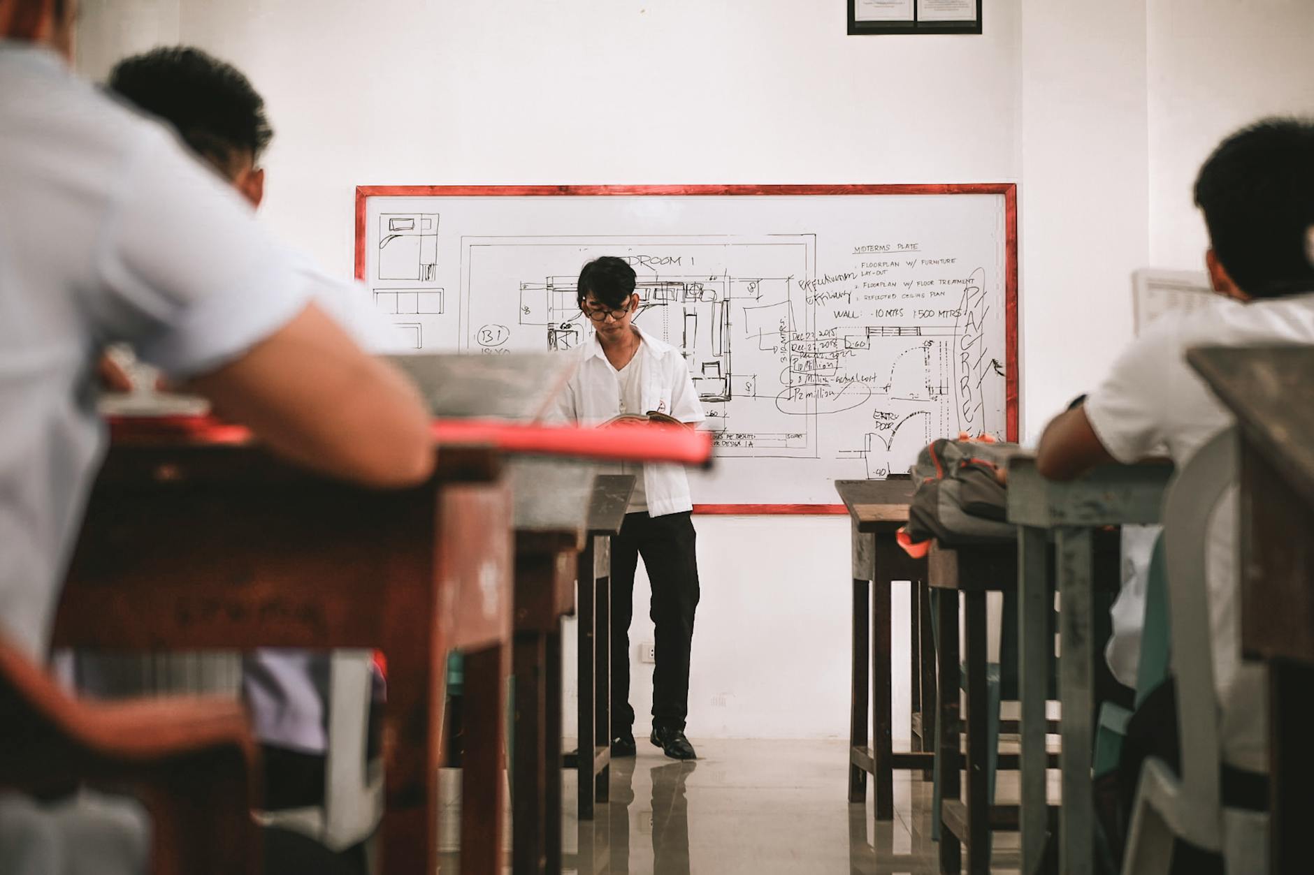 英国16岁后教育大变革:V-levels取代BTecs?华人家庭需关注这些关键点