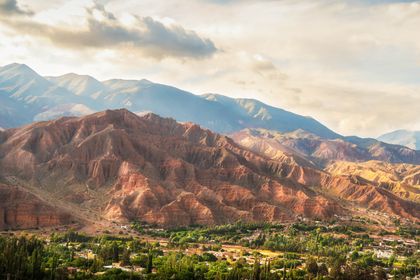Quebrada de Humahuaca Jujuy cerro de los siete colores