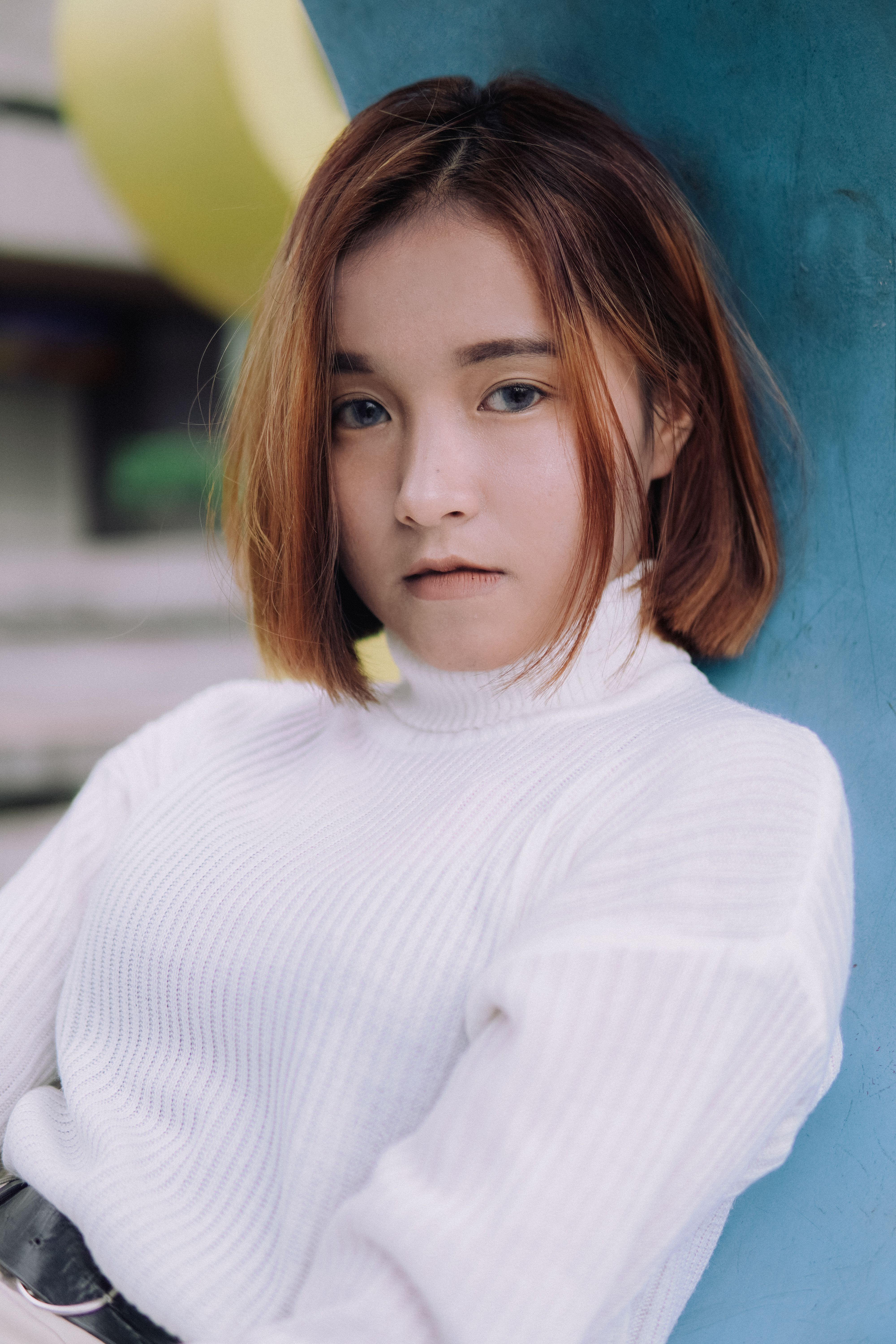soft layer pendek pada rambut bob wanita