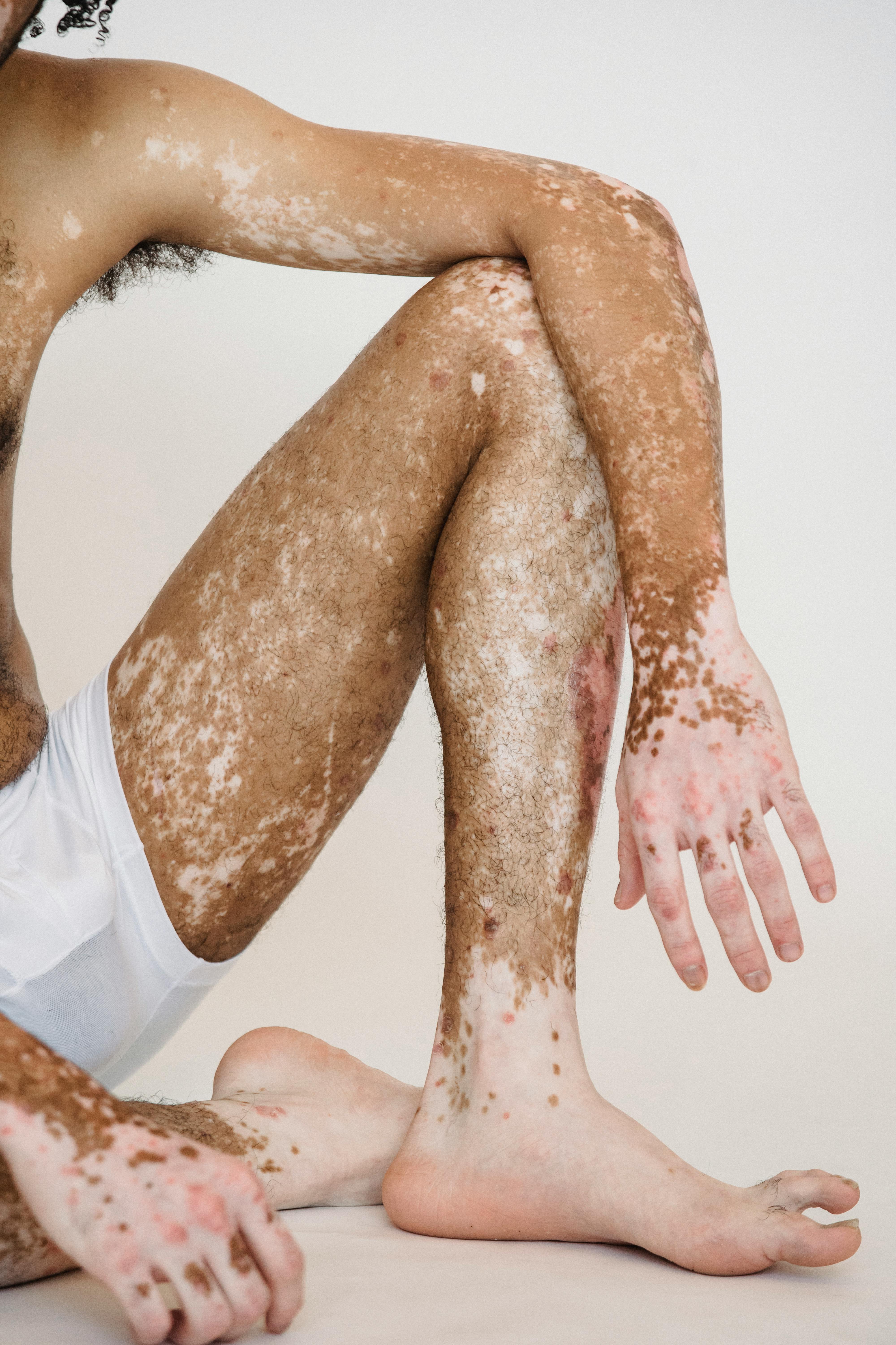 2 Mulheres Nuas Em Calcinha Branca · Foto profissional gratuita