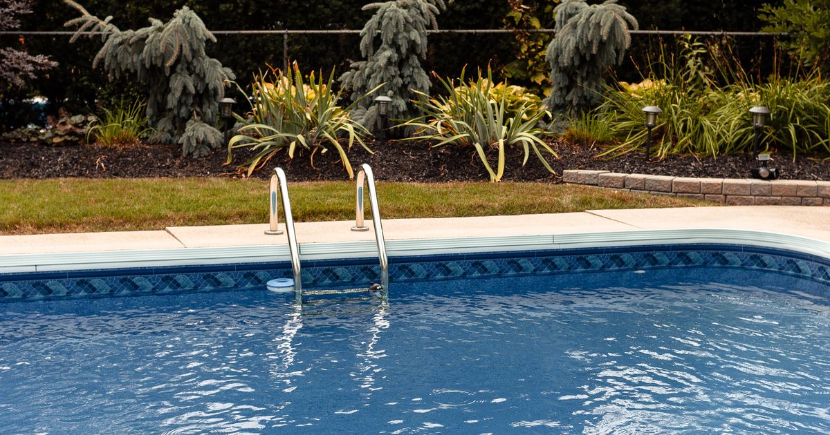 Pool Construction services in Florida