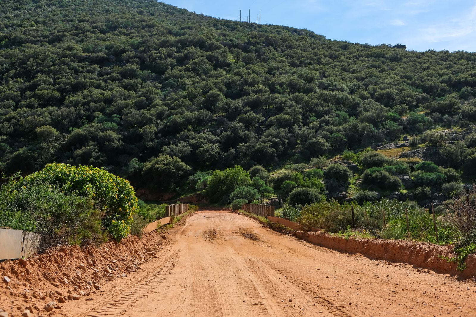 Construction de Routes et Pistes Rurales - Nadviane BTP