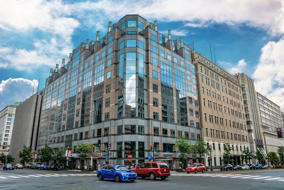 EuroStoxx 50 Rises 0.32% to 6,382.59 as Media Leads, Luxury Lags